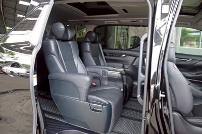 TOYOTA ALPHARD 2.5 S C-Package ปี 2021