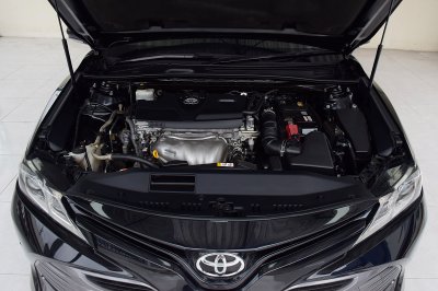 TOYOTA CAMRY 2.0G ปี 2018 จด 19
