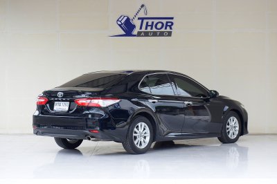 TOYOTA CAMRY 2.0G ปี 2018 จด 19