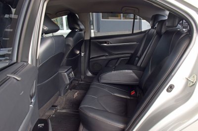 TOYOTA CAMRY 2.0G ปี 2019