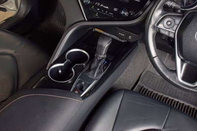 TOYOTA CAMRY 2.0G ปี 2019