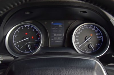 TOYOTA CAMRY 2.0G ปี 2019