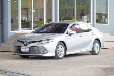 TOYOTA CAMRY 2.0G ปี 2019