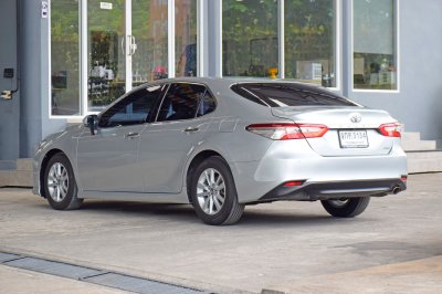 TOYOTA CAMRY 2.0G ปี 2019