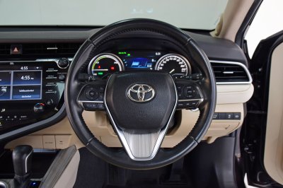 TOYOTA CAMRY 2.5 Hybrid Premium ปี 2019