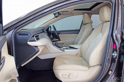 TOYOTA CAMRY 2.5 Hybrid ปี 2019