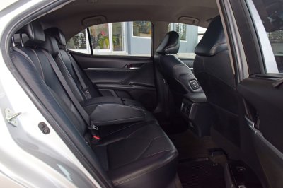 TOYOTA CAMRY 2.0G ปี 2020