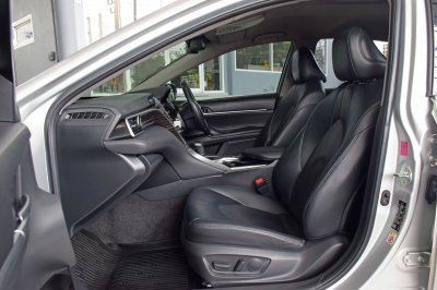 TOYOTA CAMRY 2.0G ปี 2020