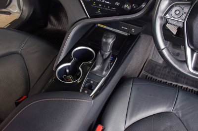 TOYOTA CAMRY 2.0G ปี 2020