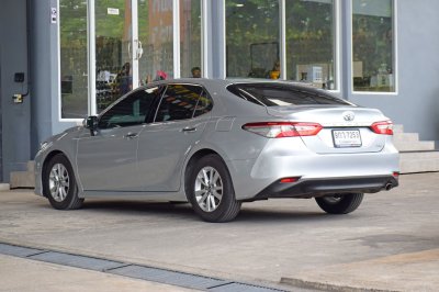 TOYOTA CAMRY 2.0G ปี 2020