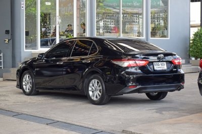 TOYOTA CAMRY 2.0G ปี 2019