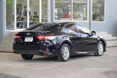 TOYOTA CAMRY 2.0G ปี 2019