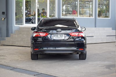 TOYOTA CAMRY 2.0G ปี 2019