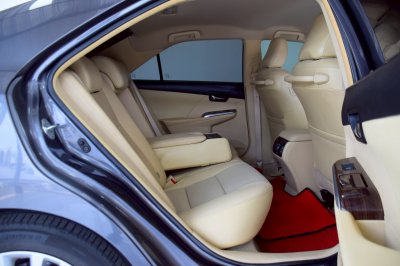 TOYOTA CAMRY 2.5 Hybrid Premium AT ปี 2015