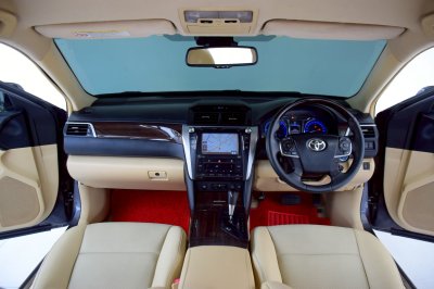 TOYOTA CAMRY 2.5 Hybrid Premium AT ปี 2015