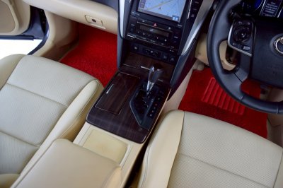 TOYOTA CAMRY 2.5 Hybrid Premium AT ปี 2015