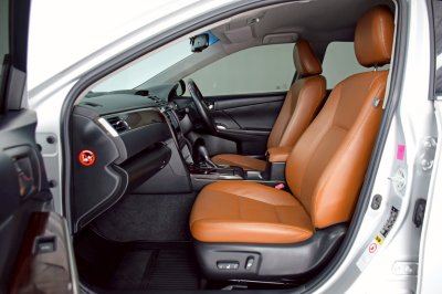 TOYOTA CAMRY 2.5G ปี 2017