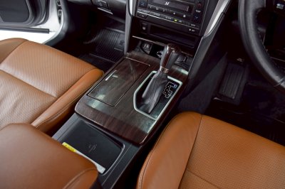 TOYOTA CAMRY 2.5G ปี 2017
