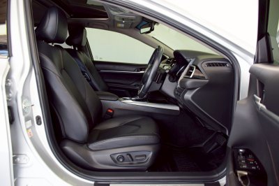 TOYOTA CAMRY 2.5 Hybrid AT ปี 2020