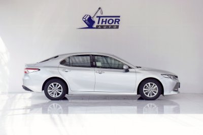 TOYOTA CAMRY 2.0G ปี 2019