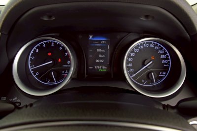 TOYOTA CAMRY 2.0G ปี 2019