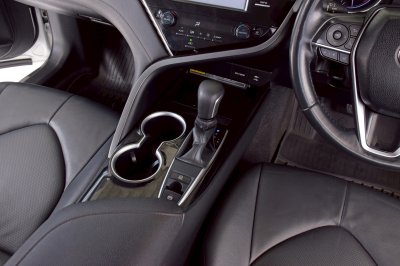 TOYOTA CAMRY 2.0G ปี 2019