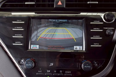 TOYOTA CAMRY 2.0G ปี 2019
