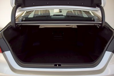 TOYOTA CAMRY 2.0G ปี 2019