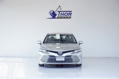 TOYOTA CAMRY 2.0G ปี 2019