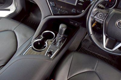 TOYOTA CAMRY 2.0G ปี 2019