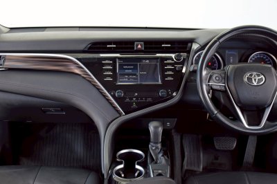 TOYOTA CAMRY 2.0G ปี 2019