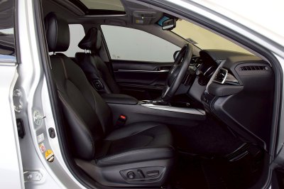 TOYOTA CAMRY 2.5 Hybrid ปี 2019
