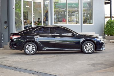 TOYOTA CAMRY 2.0G ปี 2019