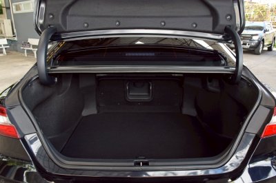 TOYOTA CAMRY 2.0G ปี 2019