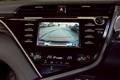 TOYOTA CAMRY 2.0G ปี 2019