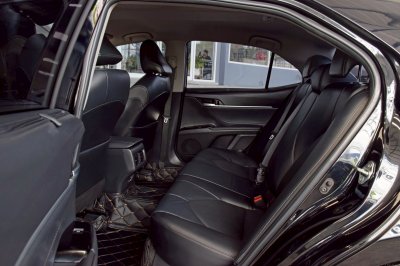 TOYOTA CAMRY 2.0G ปี 2019
