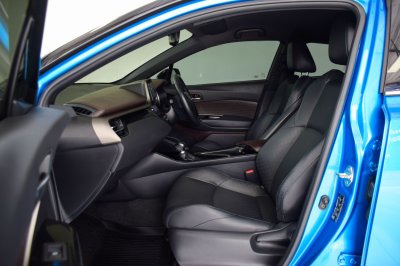Toyota C-HR 1.8 Hybrid High AT ปี 2019
