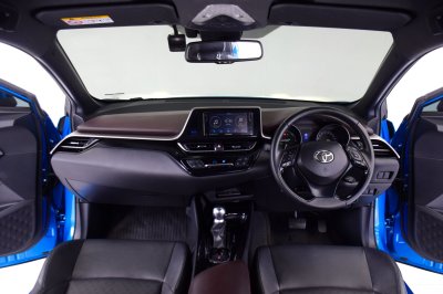 Toyota C-HR 1.8 Hybrid High AT ปี 2019