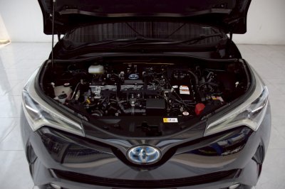 TOYOTA C-HR 1.8 Hybrid Hi AT ปี 2019