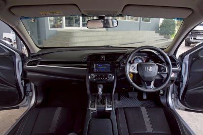 HONDA CIVIC FC 1.8E ปี 2019