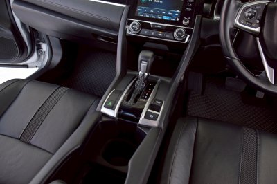 HONDA CIVIC FC 1.8EL ปี 2019