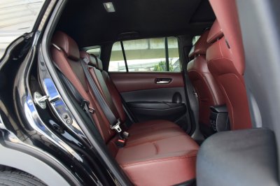 TOYOTA COROLLA CROSS 1.8HYBRID PREMIUM SAFETY ปี 2021