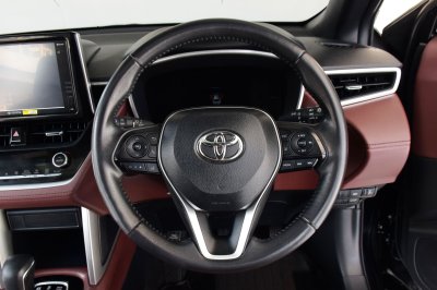 TOYOTA COROLLA CROSS 1.8HYBRID PREMIUM SAFETY ปี 2021