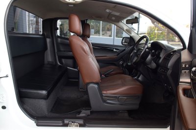Isuzu D'Max 3.0Z Prestige Hi-Lander Spacecab ปี 2019