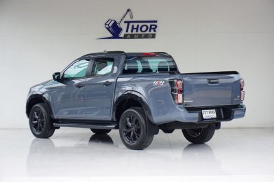 ISUZU D-MAX V-Cross 3.0 M Hi-Lander CAB4 4WD AT ปี 2022