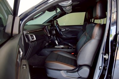 Isuzu D-Max 3.0 M V-Cross 4x4 AT ปี 2023