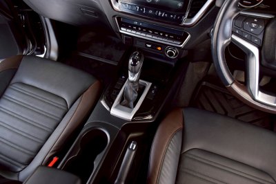 Isuzu D-Max 3.0 M V-Cross 4x4 AT ปี 2023