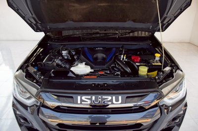 Isuzu D-Max 3.0 M V-Cross 4x4 AT ปี 2023