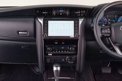 TOYOTA FORTUNER 2.4V 4WD ปี 2021
