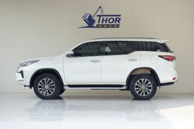 TOYOTA FORTUNER 2.4V 4WD ปี 2021